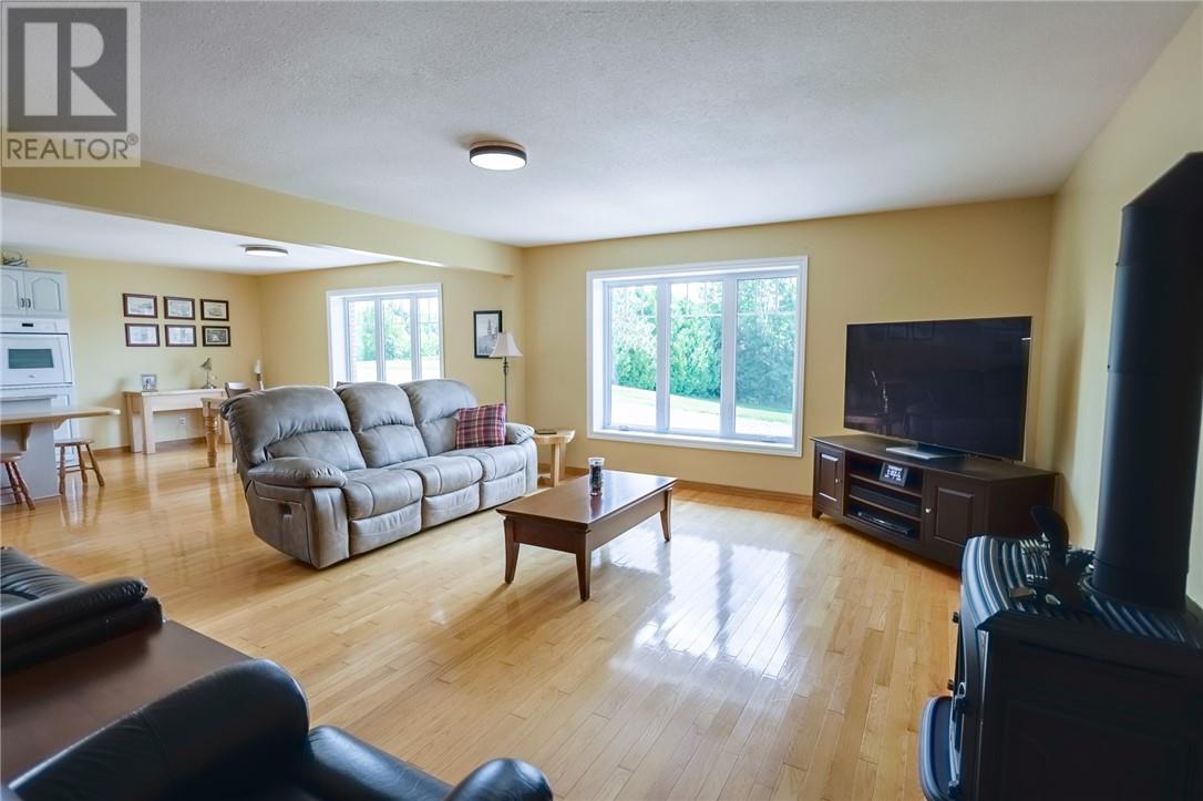 5482 Hwy 64, Noelville, Ontario  P0M 2K0 - Photo 34 - 2129291