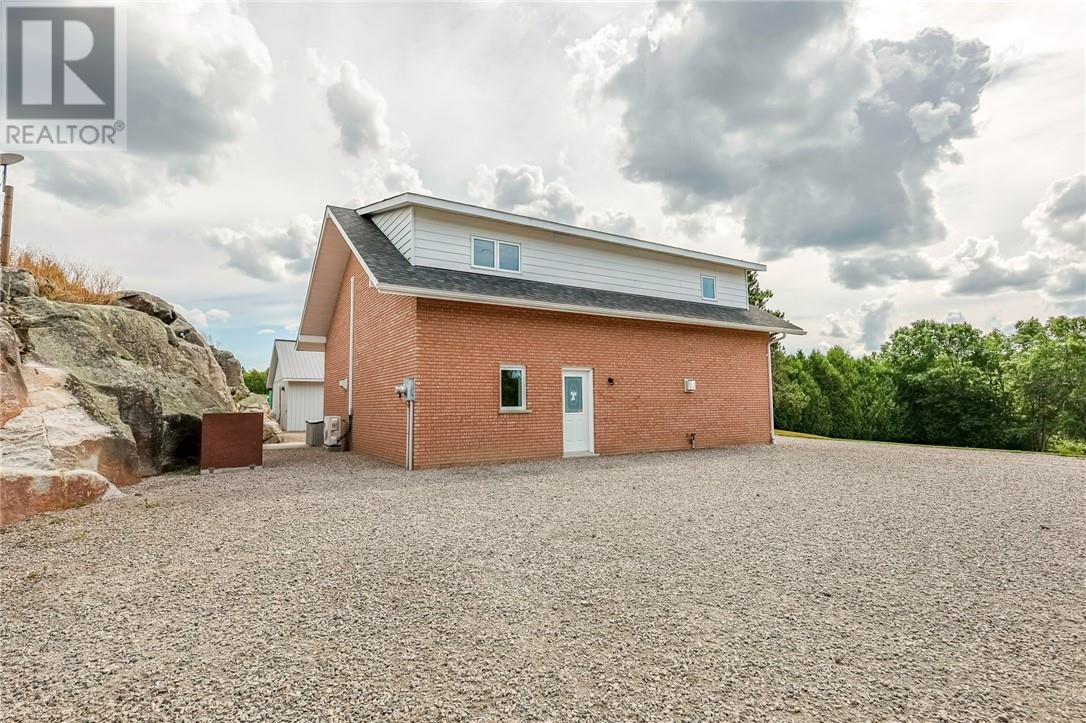 5482 Hwy 64, Noelville, Ontario  P0M 2K0 - Photo 4 - 2129291