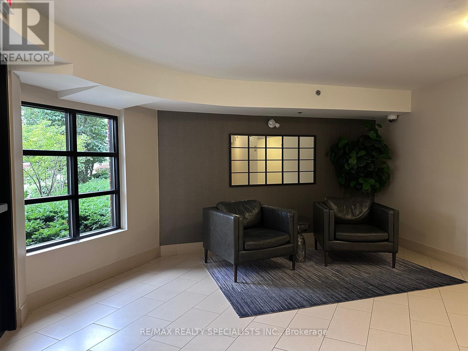 319 - 3070 Rotary Way, Burlington, Ontario  L7M 0H1 - Photo 4 - W13581710