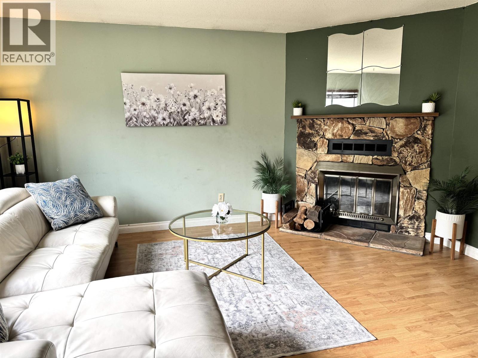 1955 COQUITLAM AVENUE, Port Coquitlam, British Columbia