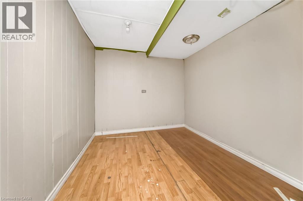53 Burns Drive, Guelph, Ontario  N1H 6V8 - Photo 24 - 40849201