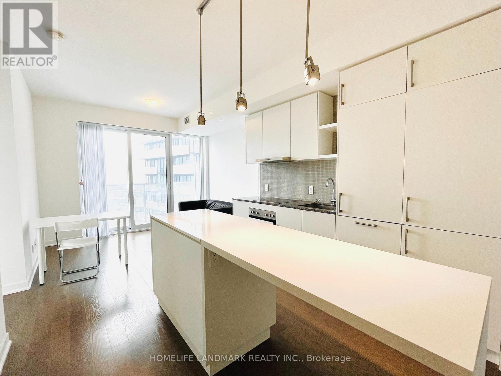 6105 - 100 Harbour Street, Toronto, Ontario  M5J 0B5 - Photo 5 - C13581732