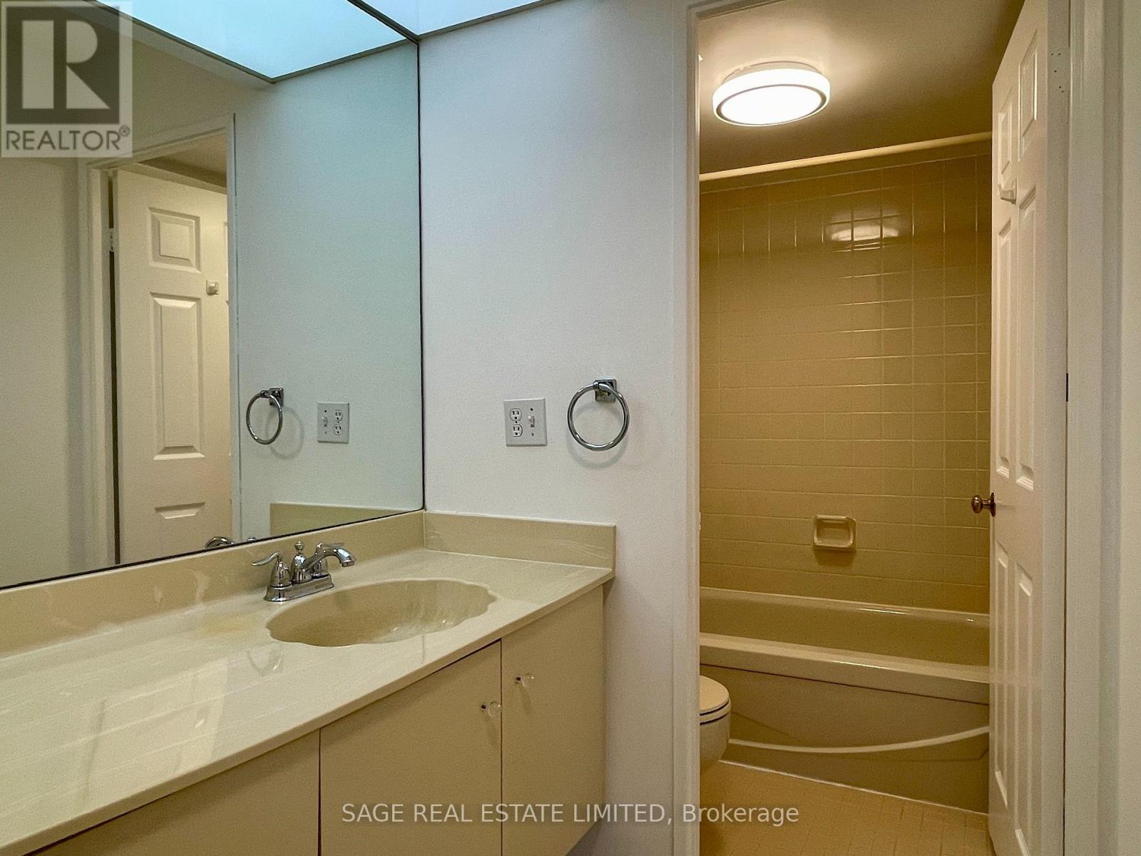 704b - 195 St Patrick Street, Toronto, Ontario  M5T 2Y8 - Photo 14 - C13581788