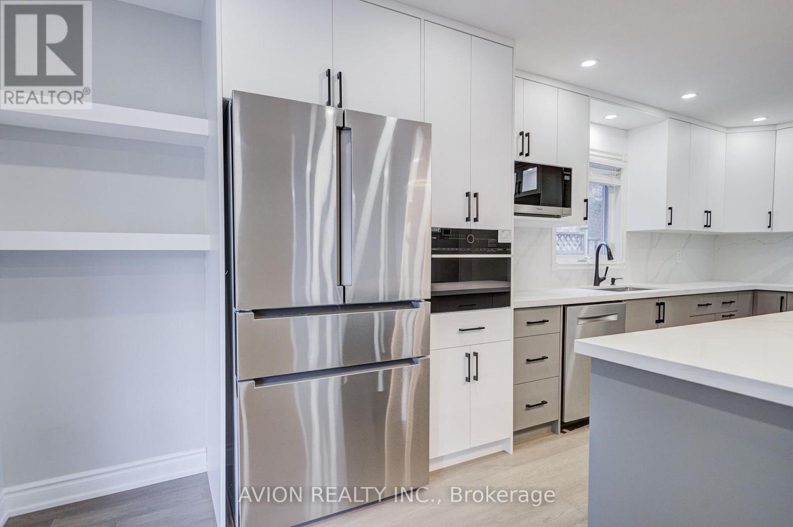 9 Falan Heights Crescent, Aurora, Ontario  L4G 5C2 - Photo 19 - N13581736