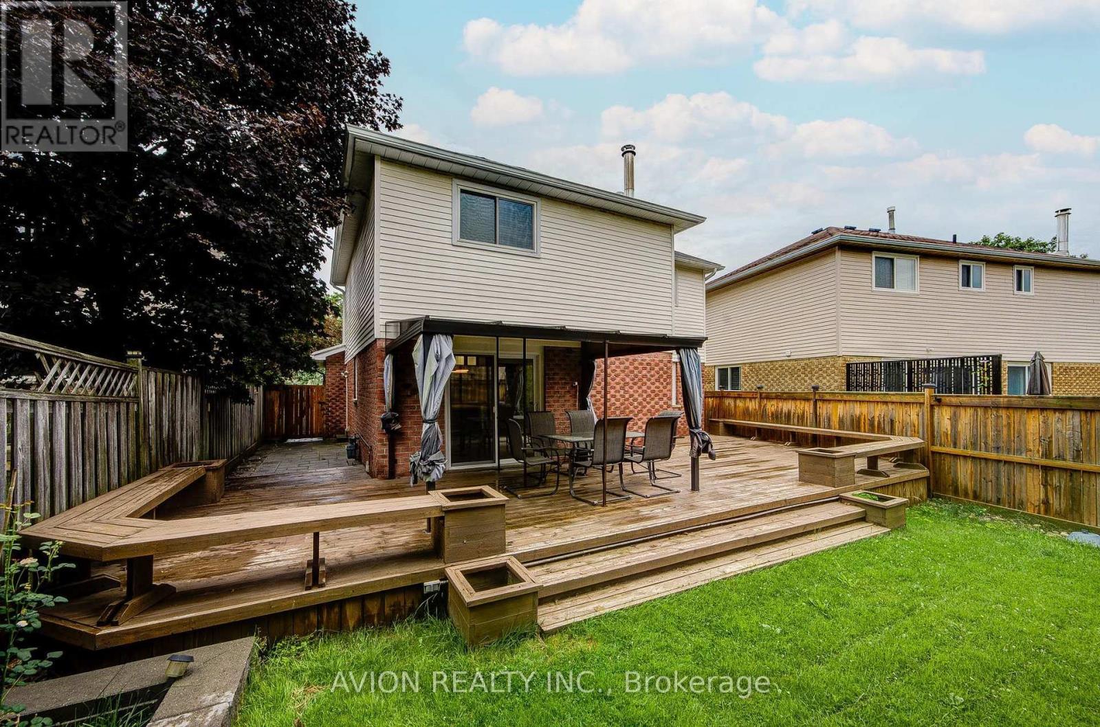 9 Falan Heights Crescent, Aurora, Ontario  L4G 5C2 - Photo 32 - N13581736