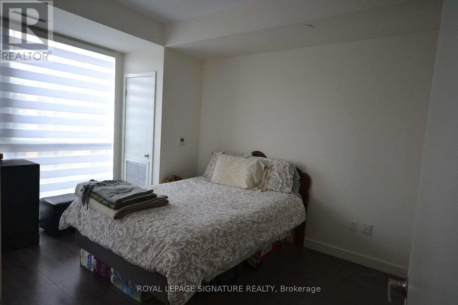 309 - 150 Sabina Drive, Oakville, Ontario  L6H 0W3 - Photo 4 - W13581718