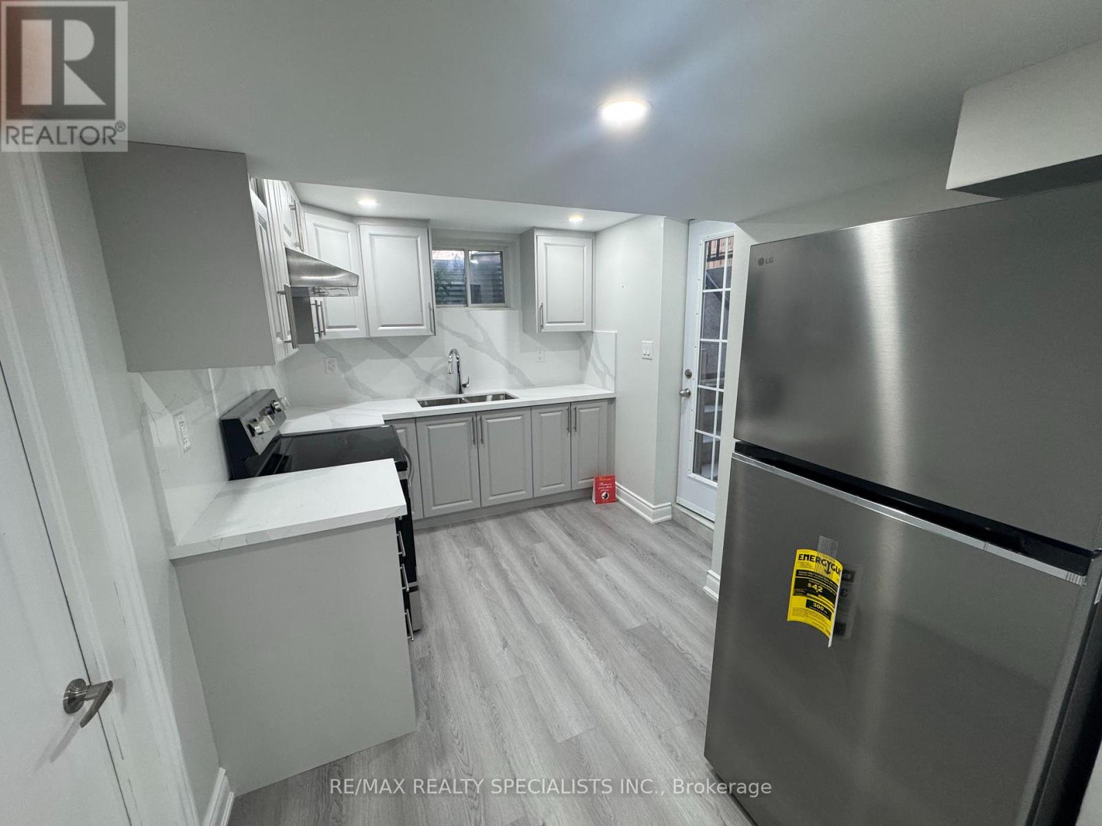 (Basement) - 20 Elderberry Street, Caledon, Ontario  L7C 4N8 - Photo 2 - W13581726