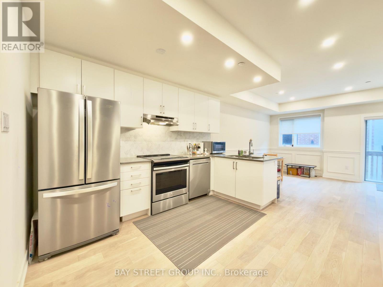 26 William Duncan Road, Toronto, Ontario  M3K 0C7 - Photo 5 - W13581740