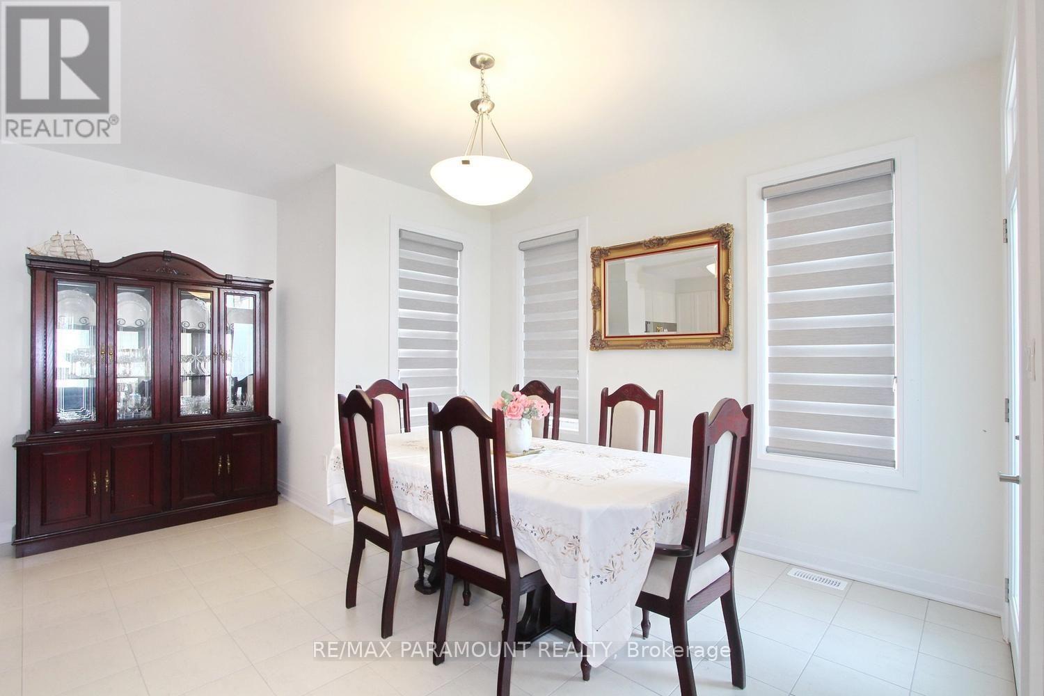 24 Kings Hill Drive, Brampton, Ontario  L7A 5L9 - Photo 8 - W13581750
