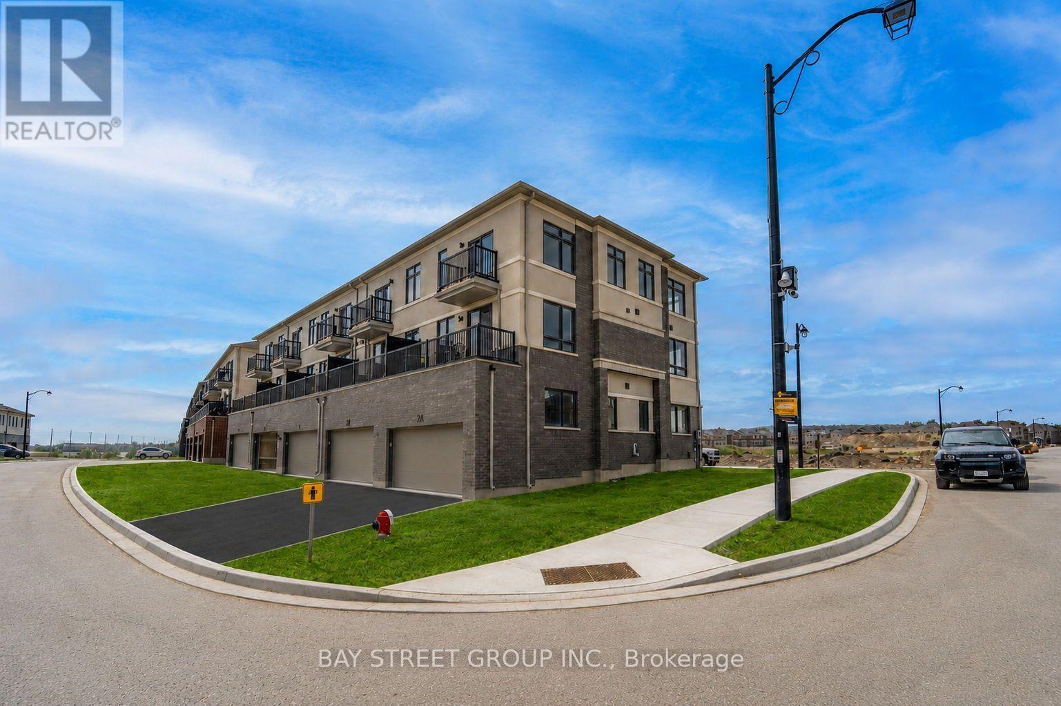 2 A Big Willow Crescent, Richmond Hill, Ontario  L4E 1P3 - Photo 3 - N13581804