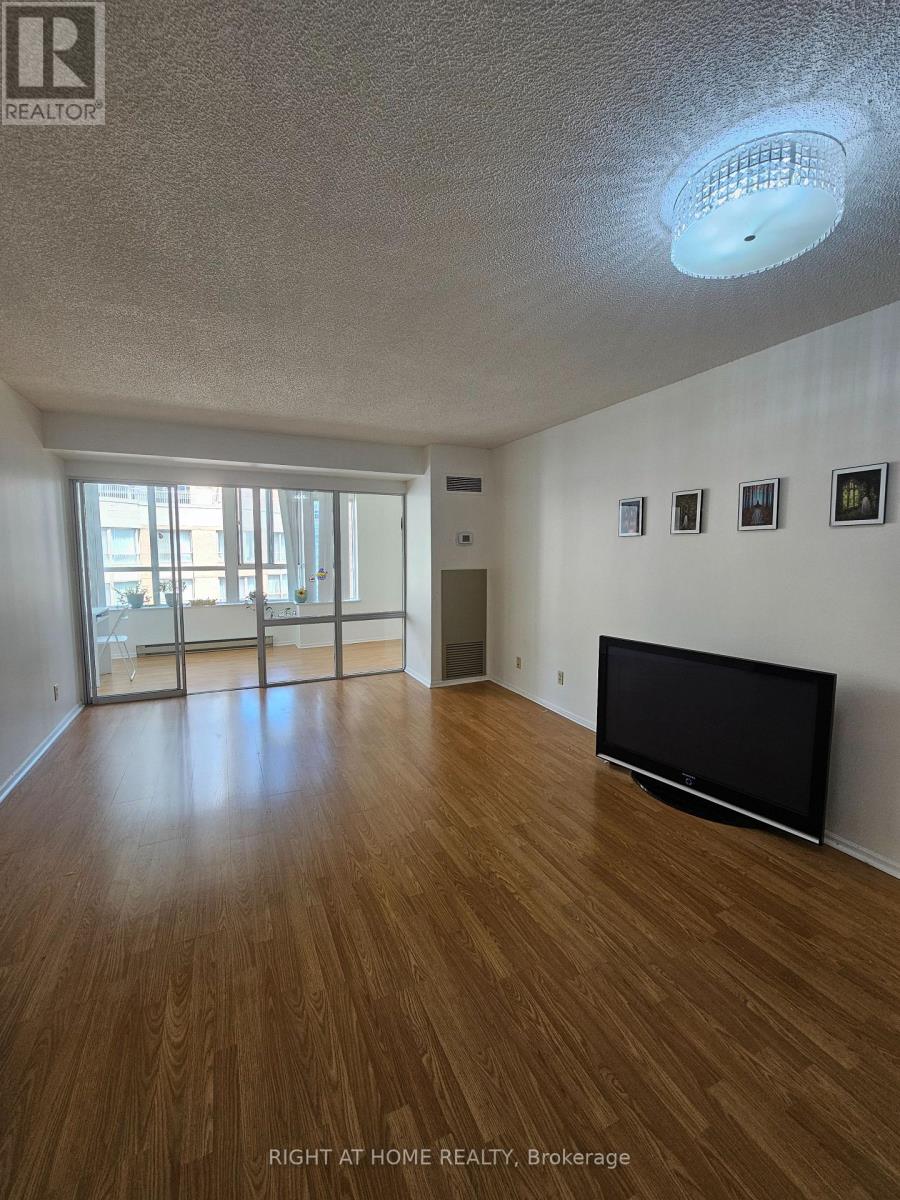 2011 - 711 Bay Street, Toronto, Ontario  M5G 2J8 - Photo 7 - C13581724