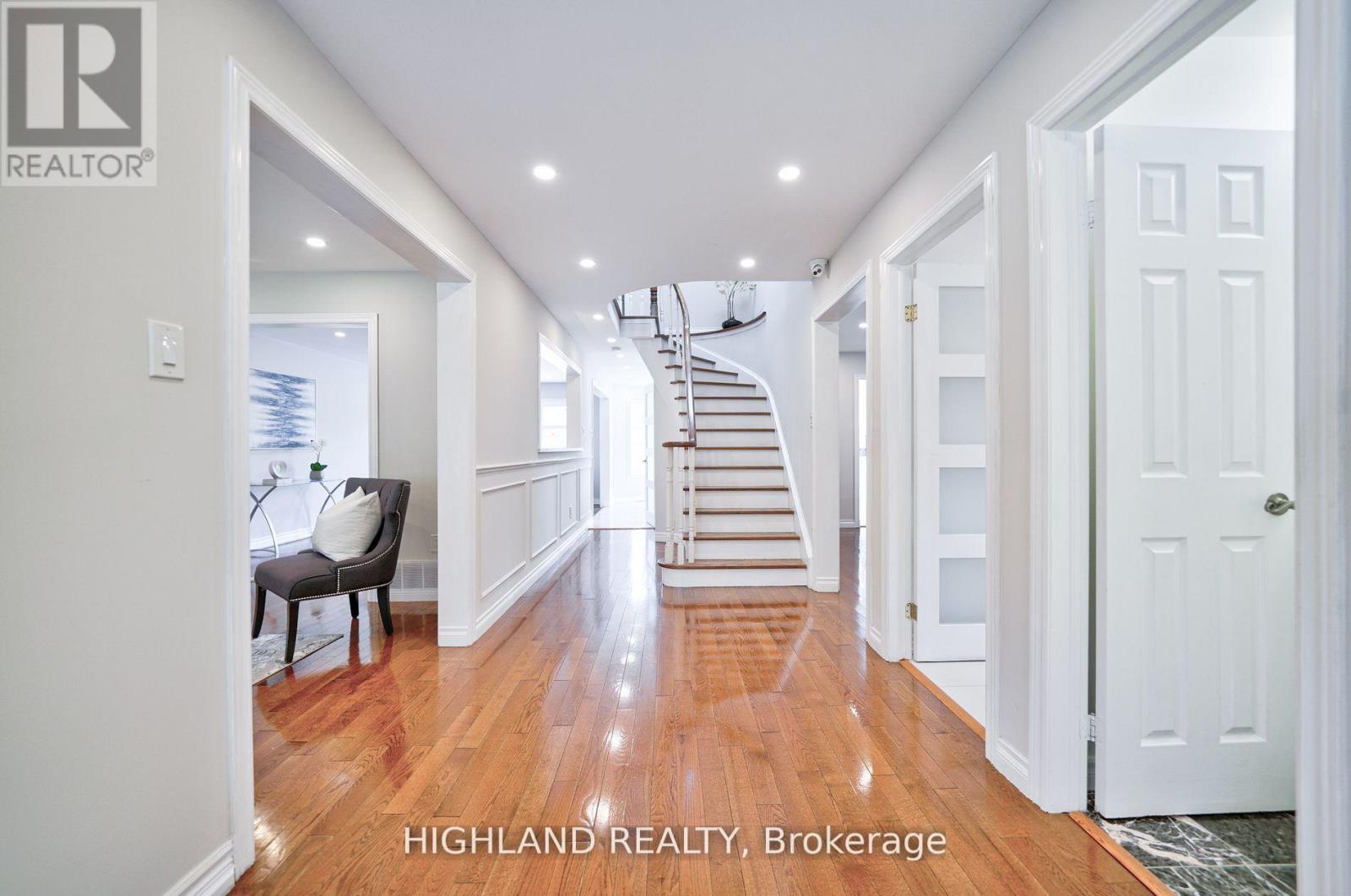 3591 Copernicus Drive, Mississauga, Ontario  L5B 3L3 - Photo 5 - W13575070