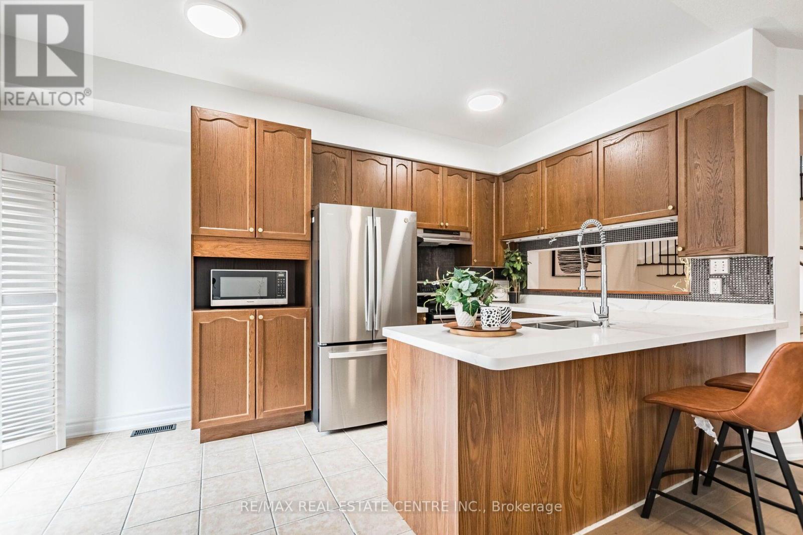 4718 Alana Glen Drive, Mississauga, Ontario L5V 0C3 - Photo 11 - W13580872