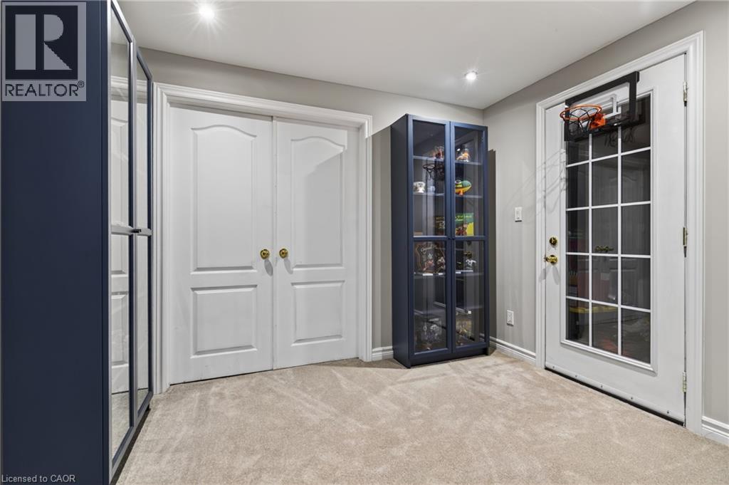 16 Watercliff Place, Stoney Creek, Ontario  L8E 6E5 - Photo 35 - 40849388