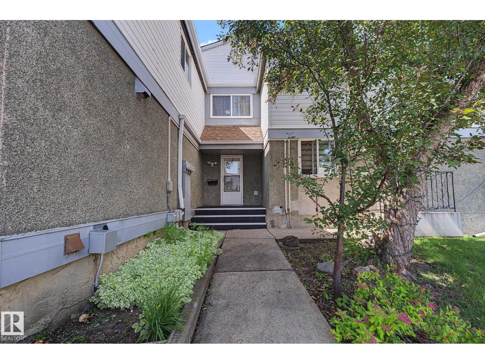 895 Erin Pl Nw, Edmonton, Alberta  T5T 1M6 - Photo 2 - E4499743