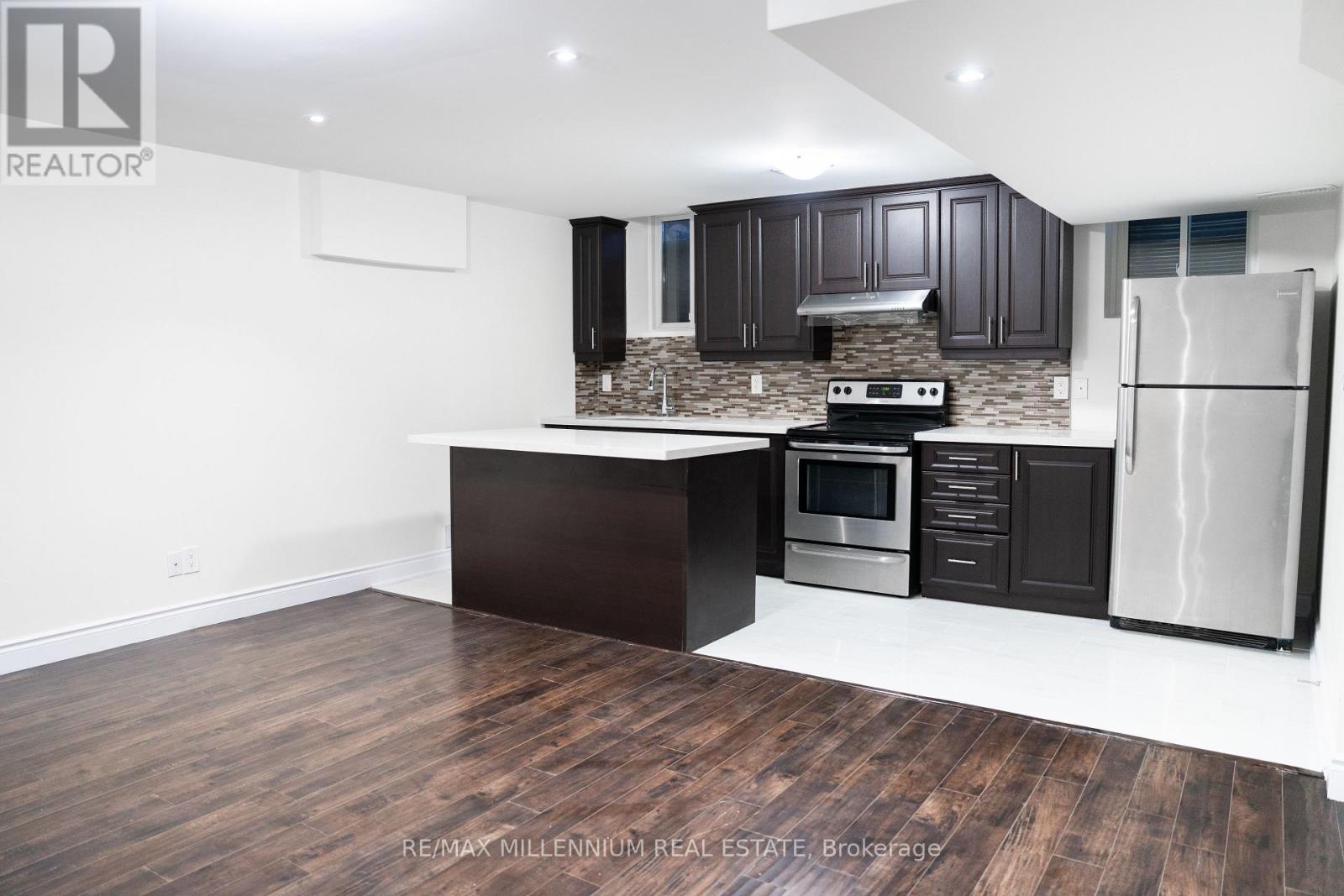 6 Decorso Drive, Brampton, Ontario  L6P 3T7 - Photo 11 - W13581874