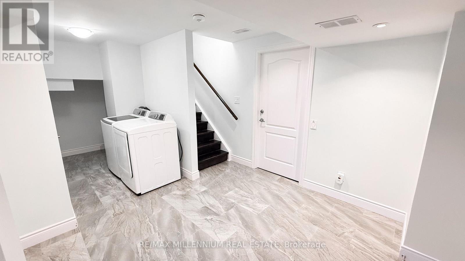 6 Decorso Drive, Brampton, Ontario  L6P 3T7 - Photo 14 - W13581874