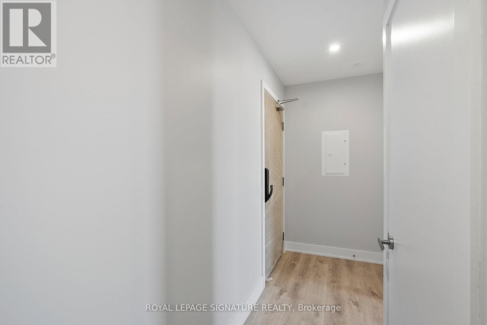 1903 - 370 Martha Street, Burlington, Ontario  L7R 0G9 - Photo 4 - W13417100