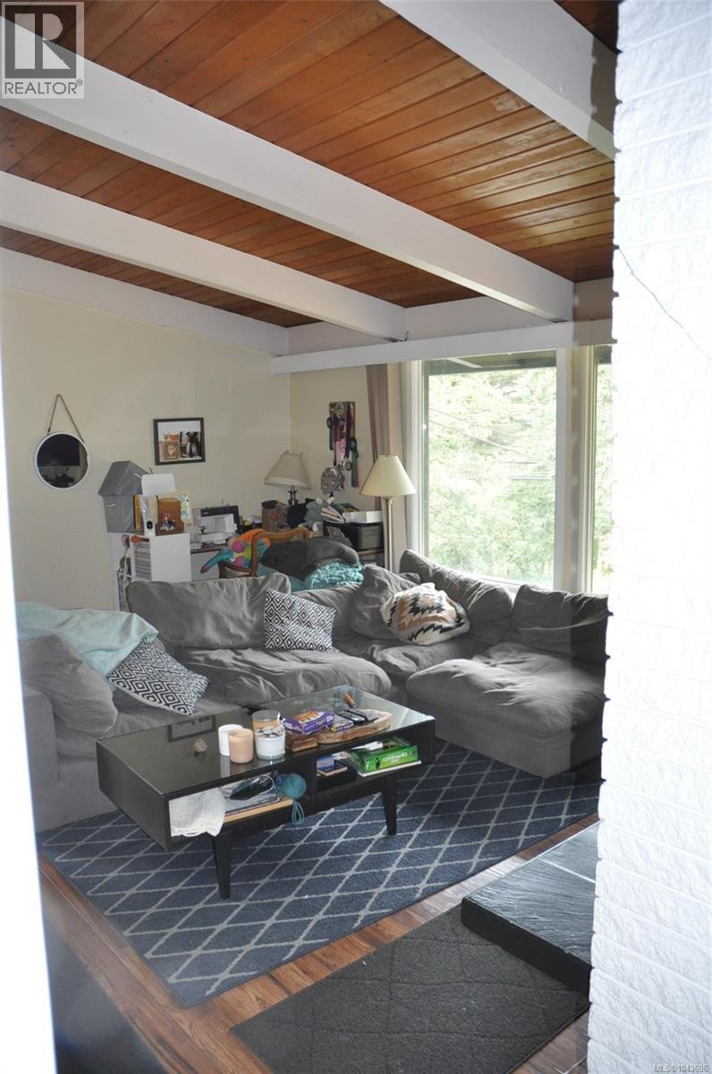 4719 West Saanich Rd, Saanich, British Columbia V8Z 3G9 - Photo 15 - 1043606