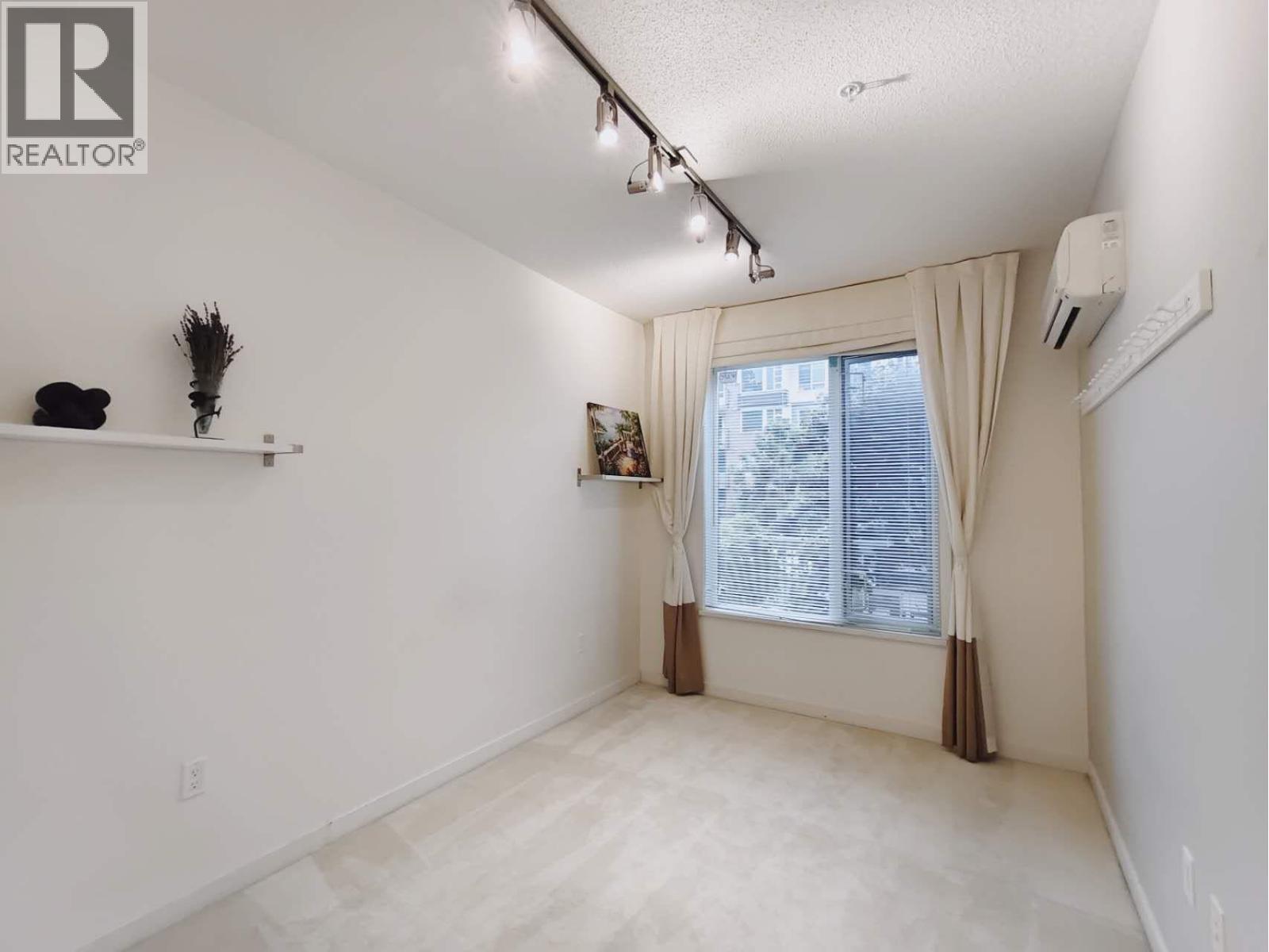 105 9399 ODLIN ROAD — photo 17