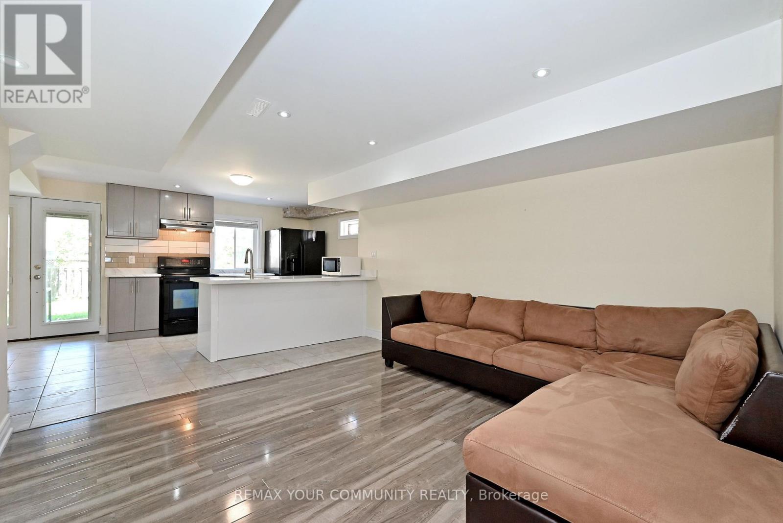 73 Laurendale Avenue, Georgina, Ontario  L4P 4G1 - Photo 27 - N13581904