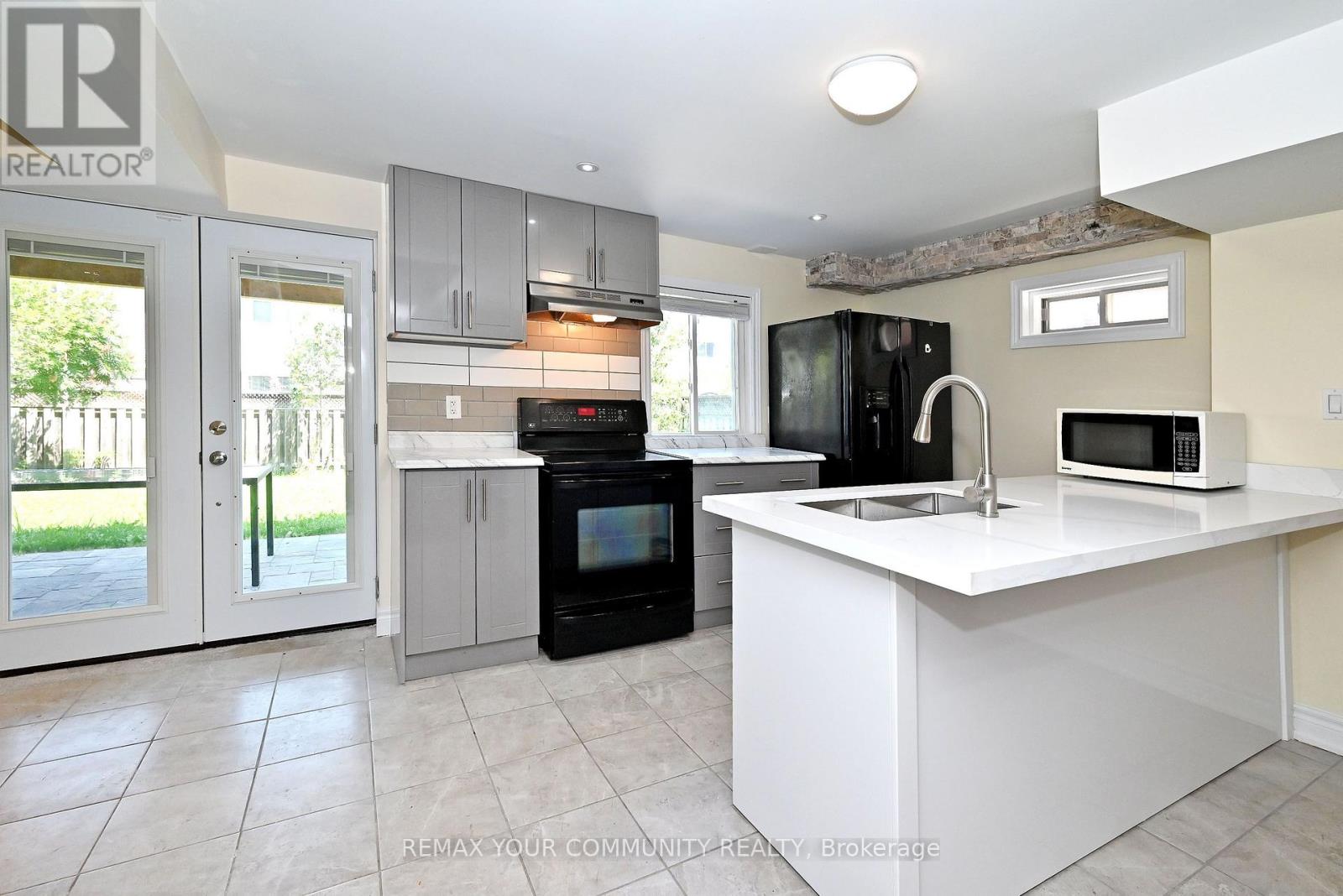 73 Laurendale Avenue, Georgina, Ontario  L4P 4G1 - Photo 29 - N13581904