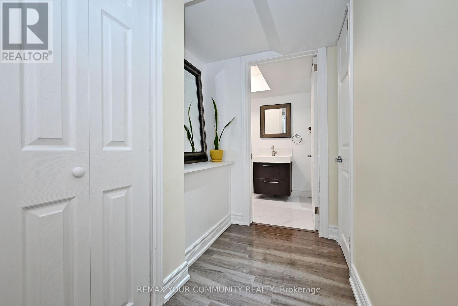 73 Laurendale Avenue, Georgina, Ontario  L4P 4G1 - Photo 33 - N13581904