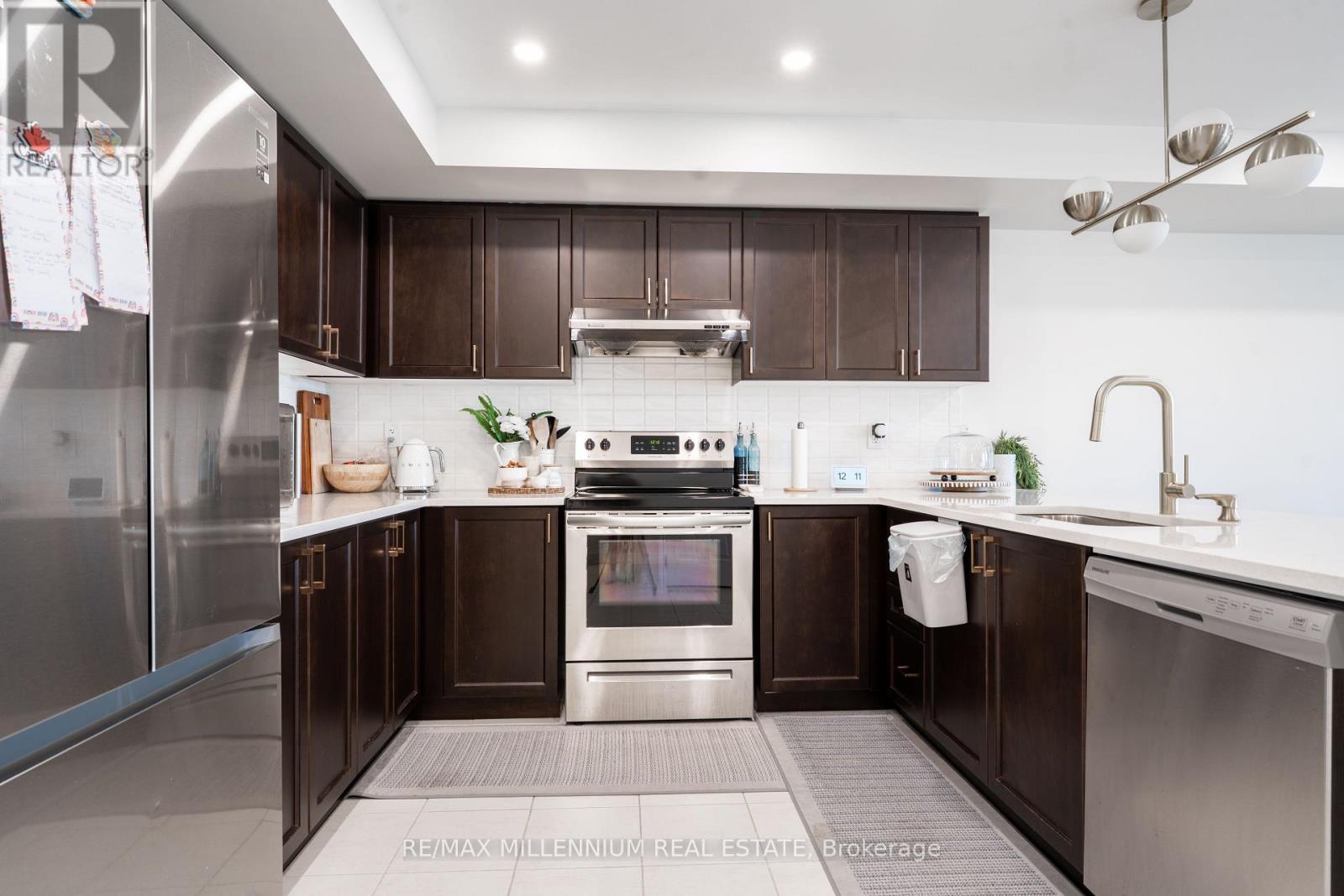 974 Hickory Crescent, Milton, Ontario  L9E 1P6 - Photo 10 - W13581892