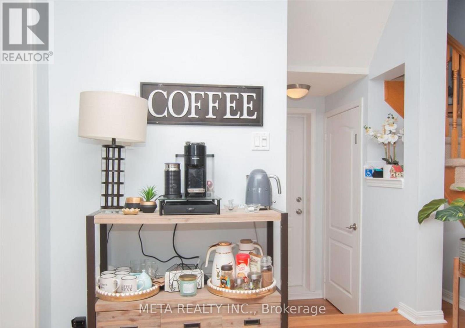 2109 Dunmore Avenue, Burlington, Ontario L7L 6V8 - Photo 5 - W13581930