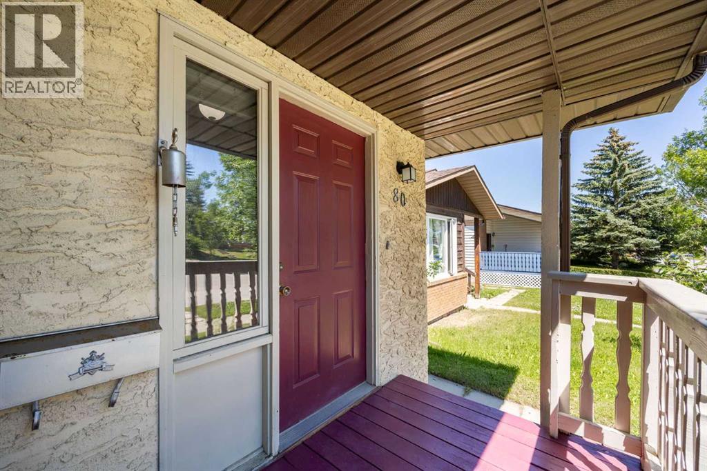 80 Macewan Drive NW, Calgary, Alberta  T3K 2P7 - Photo 4 - A2325610