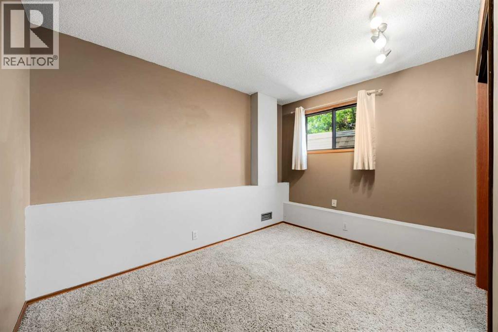 80 Macewan Drive NW, Calgary, Alberta  T3K 2P7 - Photo 29 - A2325610