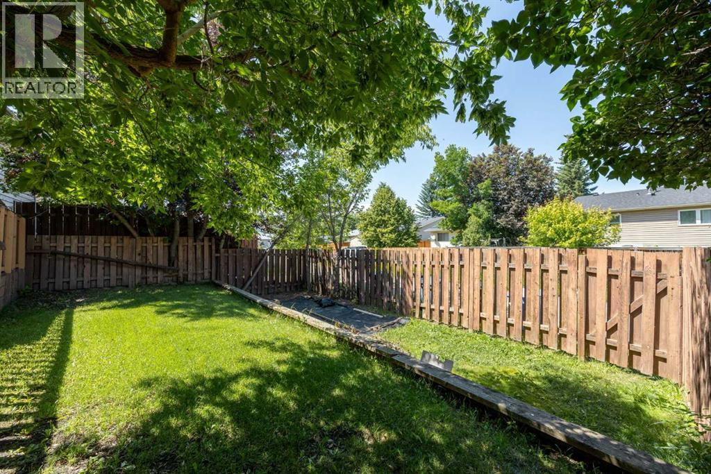 80 Macewan Drive NW, Calgary, Alberta  T3K 2P7 - Photo 42 - A2325610