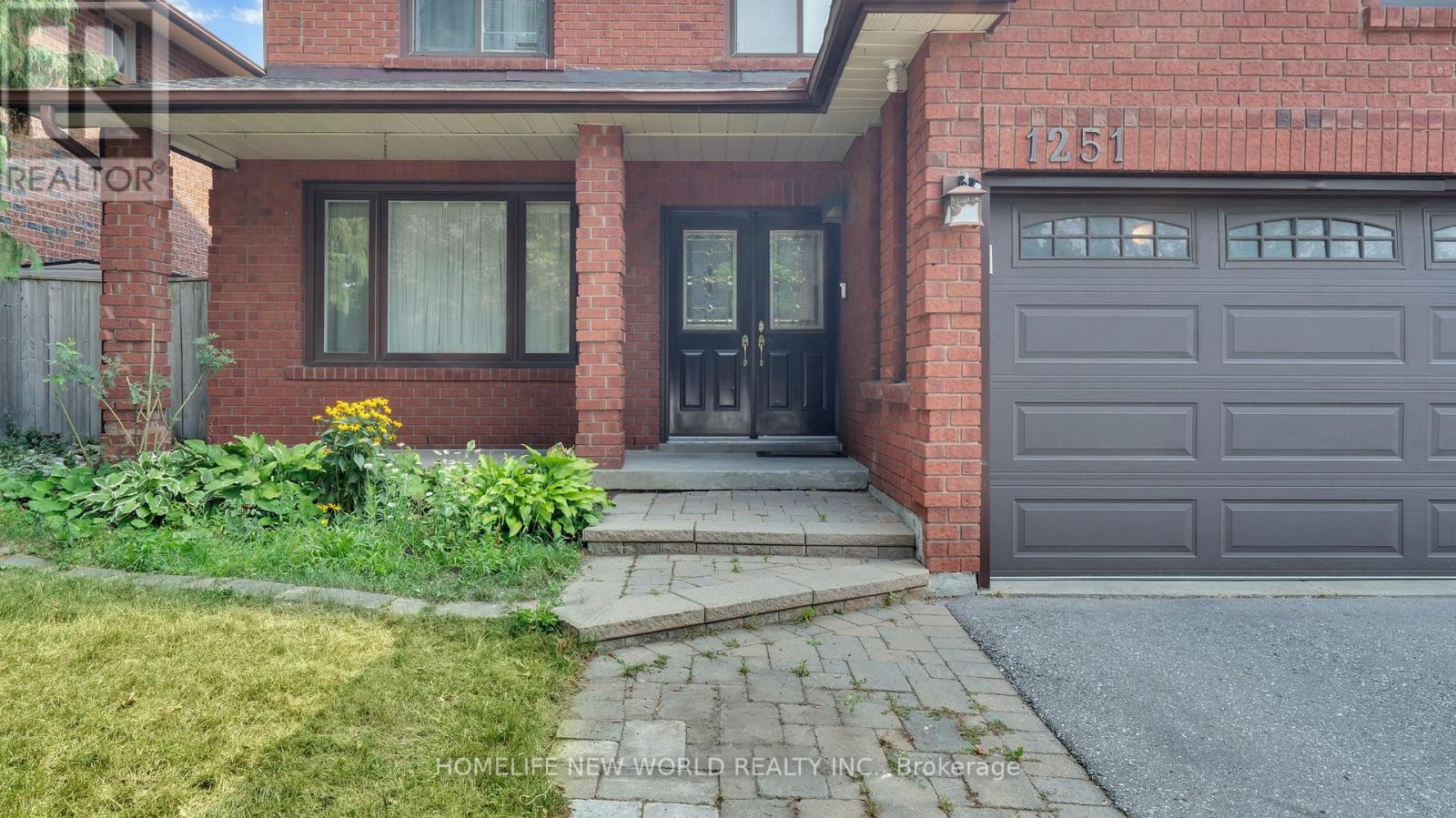 1251 Fawndale Road, Pickering, Ontario L1V 4N3 - Photo 2 - E13581994