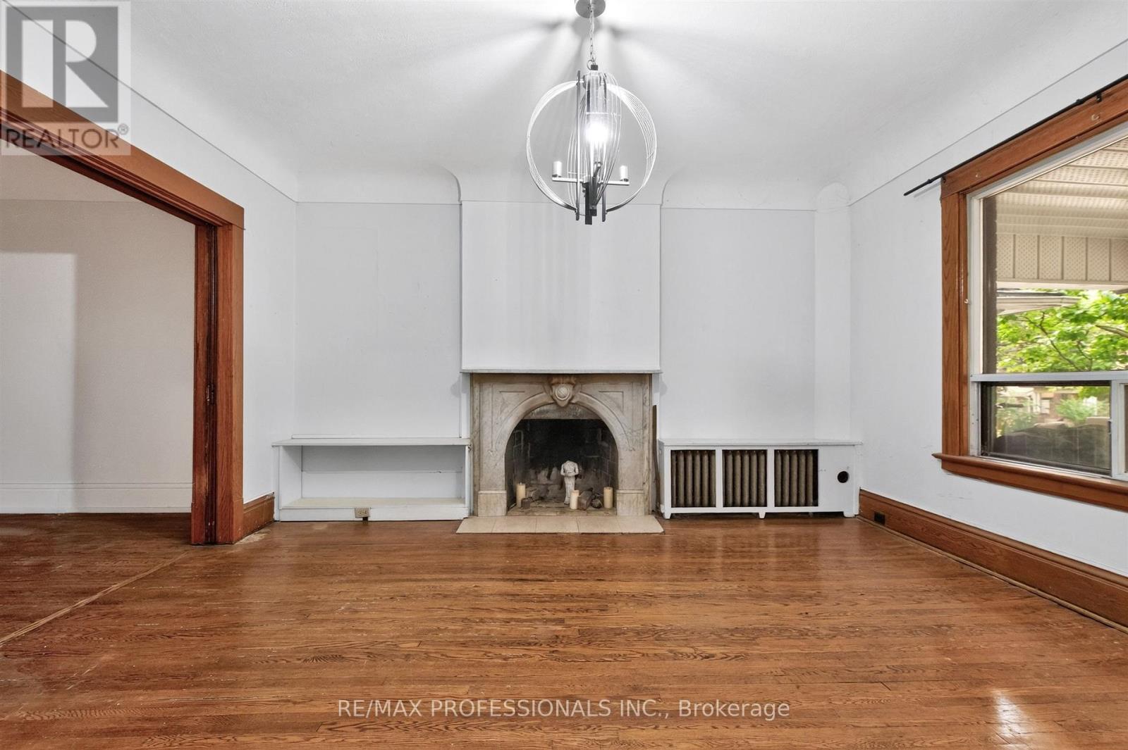 182 Geoffrey Street, Toronto, Ontario M6R 1P7 - Photo 10 - W13581958