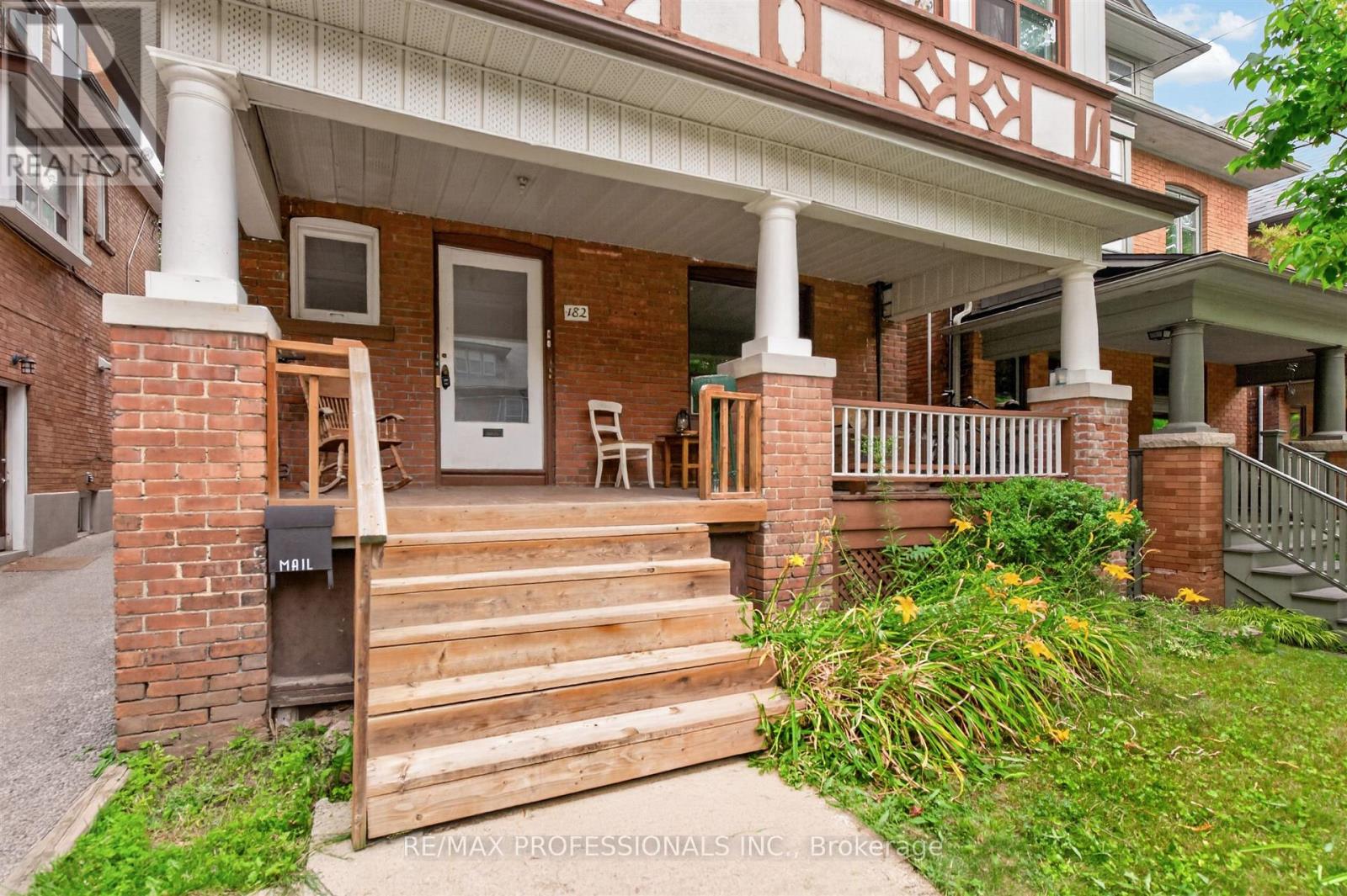 182 Geoffrey Street, Toronto, Ontario M6R 1P7 - Photo 6 - W13581958