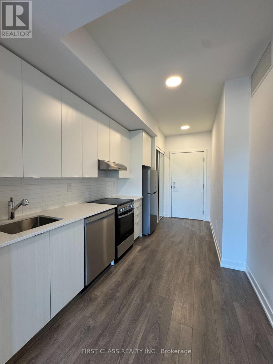 301 - 165 CANON JACKSON DRIVE