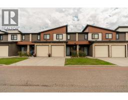 4, 414 Highlands Boulevard W, Lethbridge, Alberta