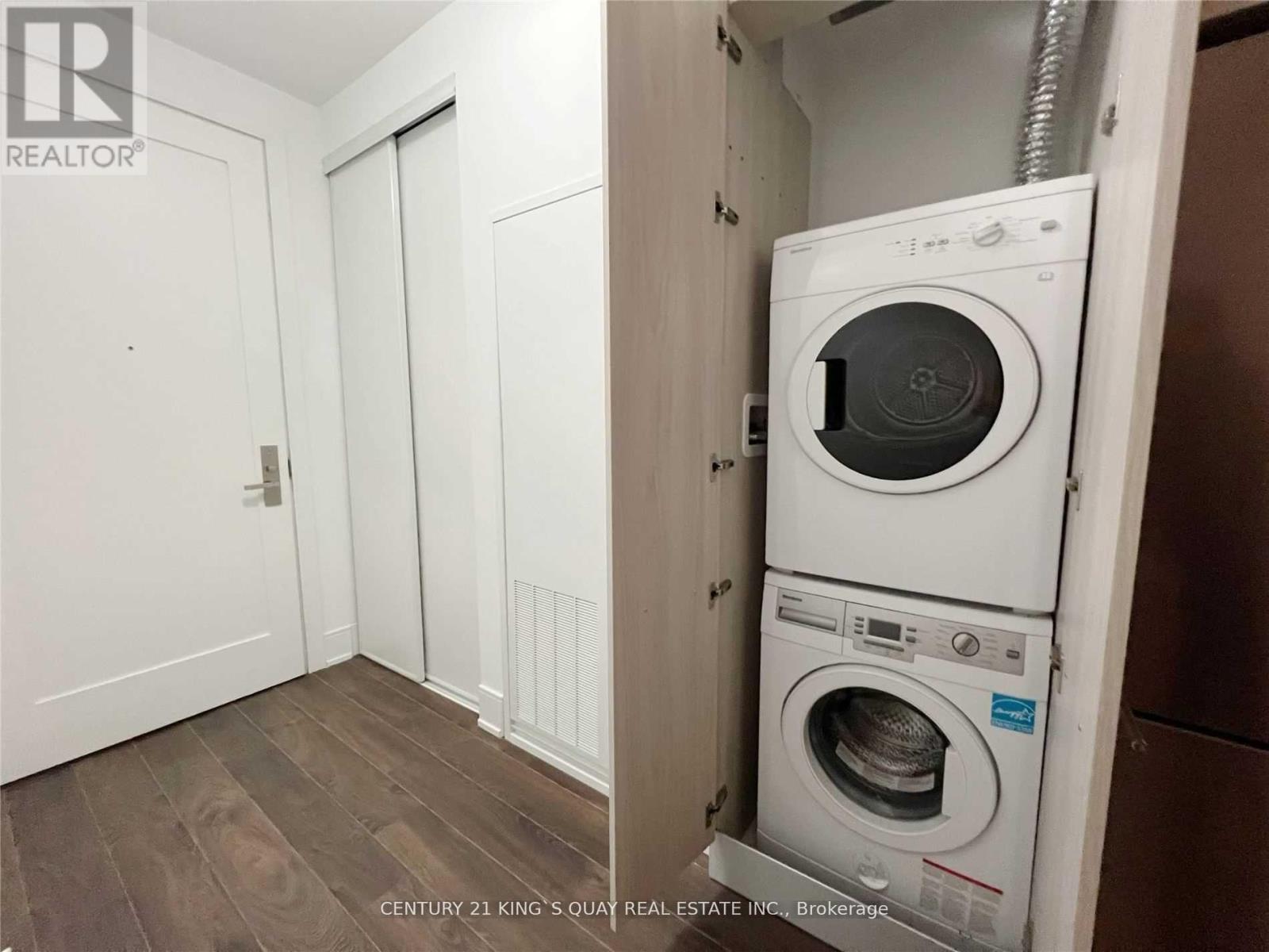 3701 - 28 Wellesley Street E, Toronto, Ontario  M4Y 1G3 - Photo 18 - C13582010