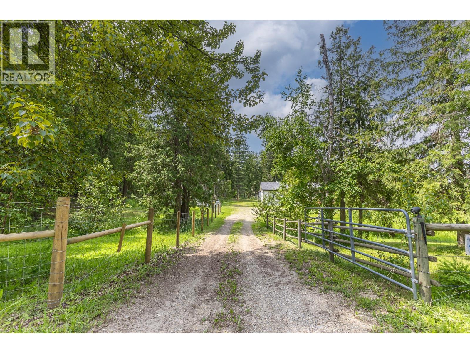 5060 Tatlow Road — photo 33