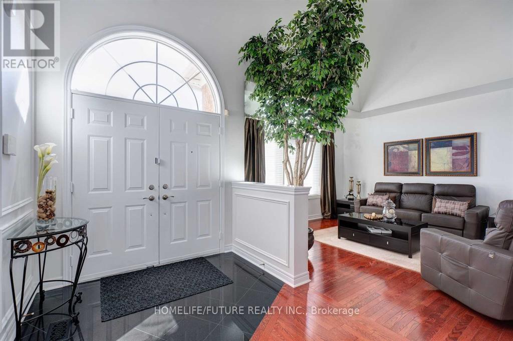 Main & 2nd - 109 Boxwood Crescent, Markham, Ontario L3S 4A4 - Photo 13 - N13582014
