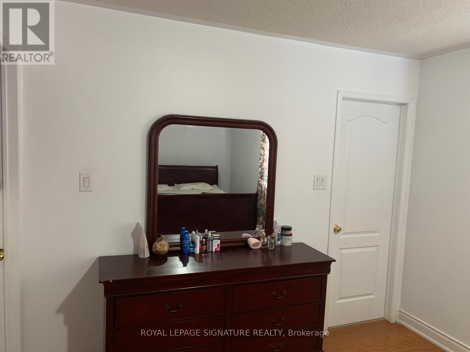 Main + 2nd Floor - 5924 Terranova Drive, Mississauga, Ontario L5M 6T5 - Photo 4 - W13582026