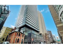 902 - 15 GRENVILLE STREET, Toronto, Ontario