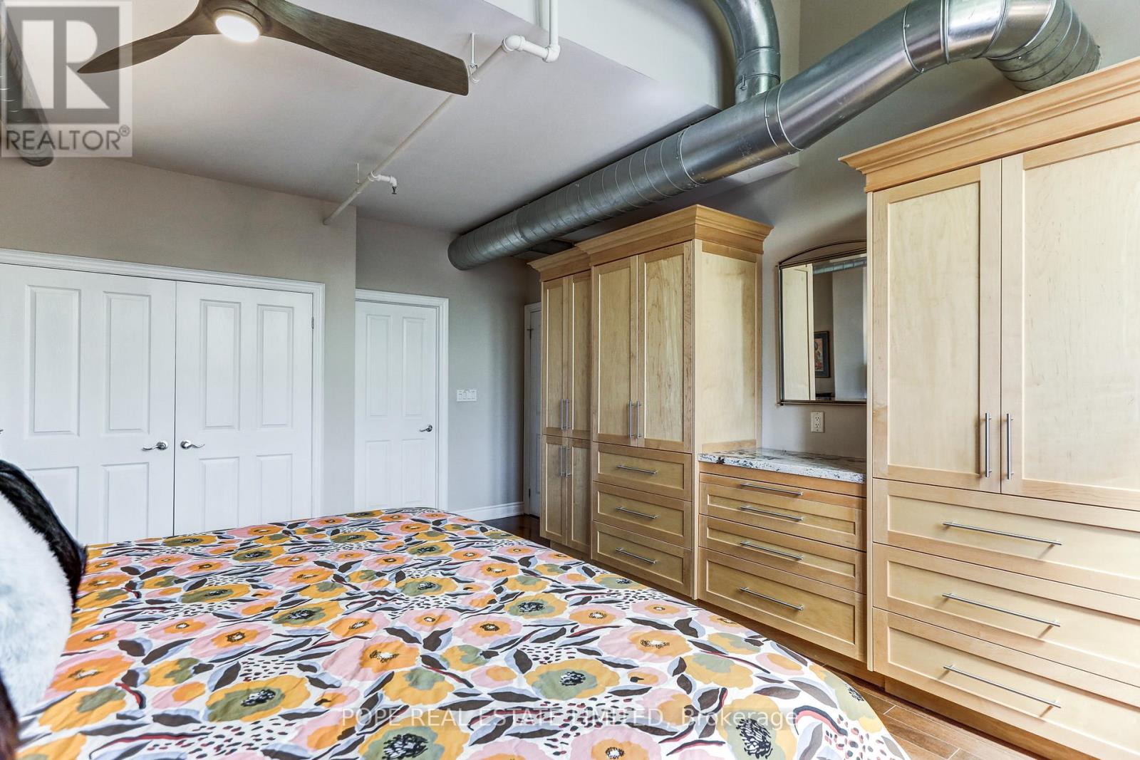 202 - 384 Sunnyside Avenue, Toronto, Ontario  M6R 2S1 - Photo 30 - W13582034