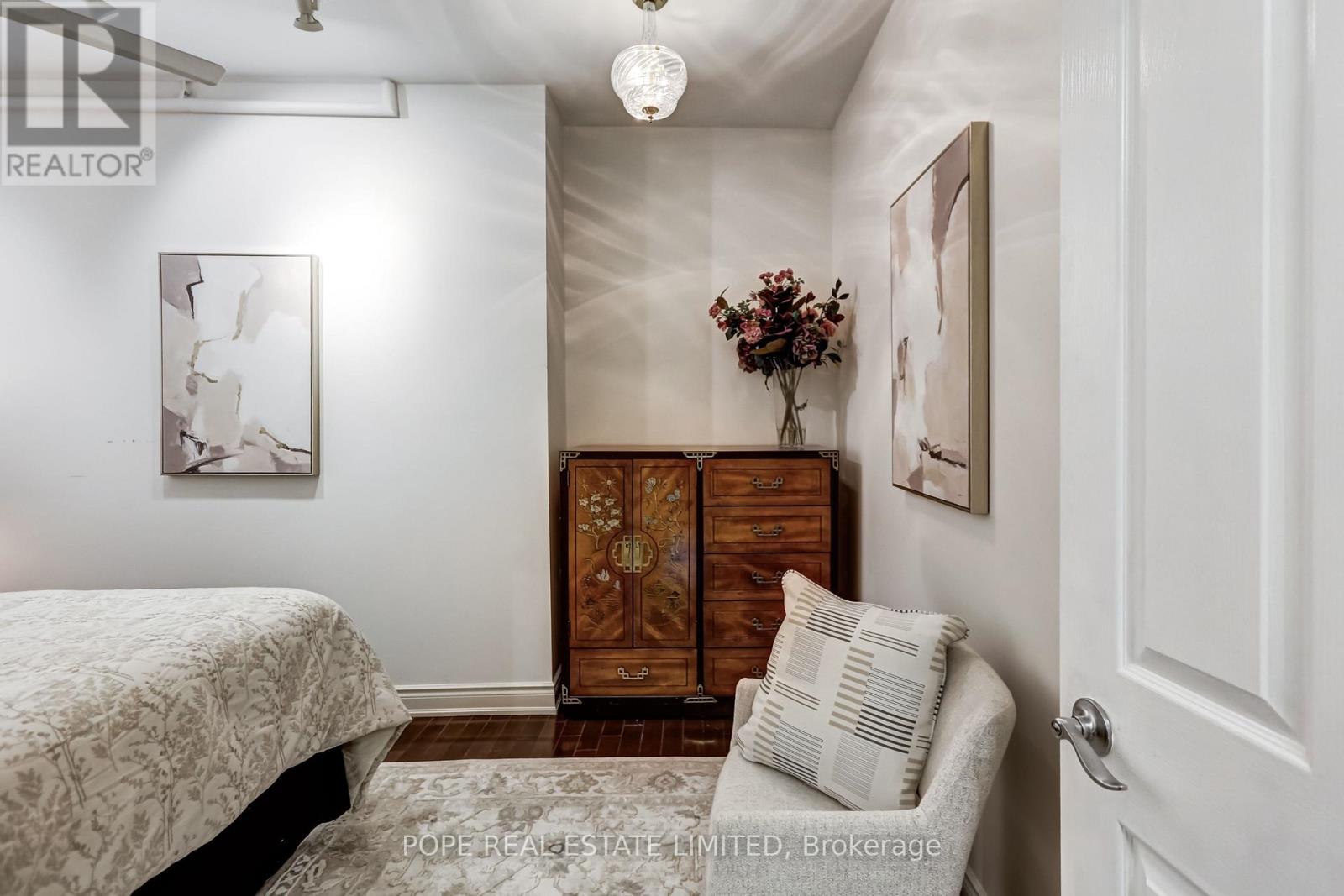 202 - 384 Sunnyside Avenue, Toronto, Ontario  M6R 2S1 - Photo 35 - W13582034