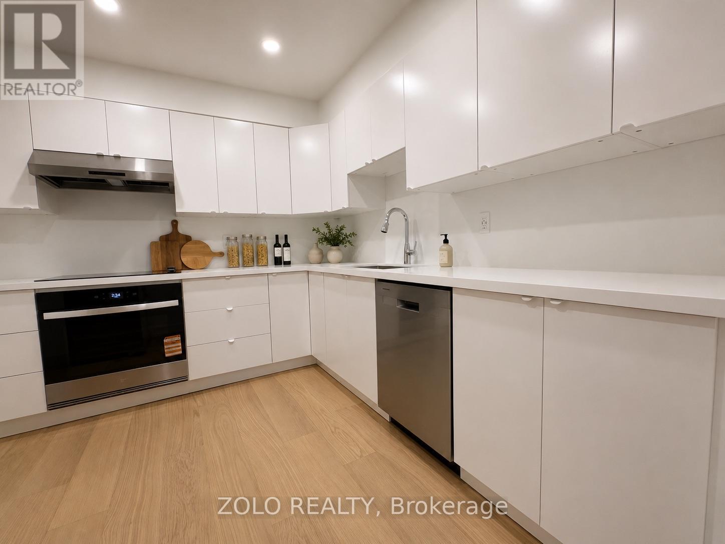 113 - 2120 Rathburn Road E, Mississauga, Ontario L4W 2S8 - Photo 17 - W13582038