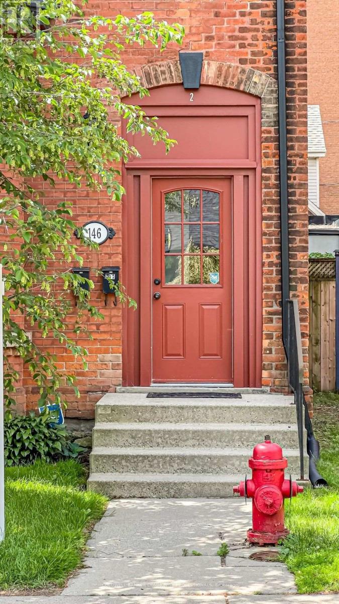 146 FOREST AVENUE, Hamilton, Ontario