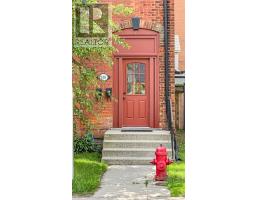 146 FOREST AVENUE, Hamilton, Ontario