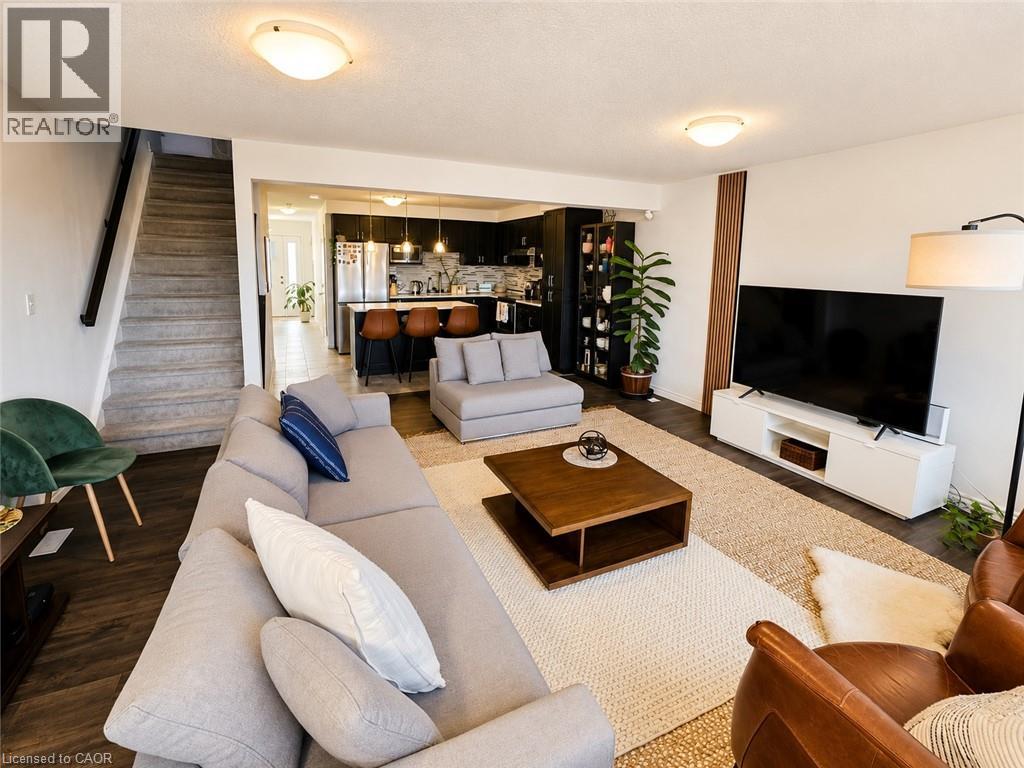 77 Hollybrook Trail, Kitchener, Ontario  N2R 0M7 - Photo 4 - 40845004