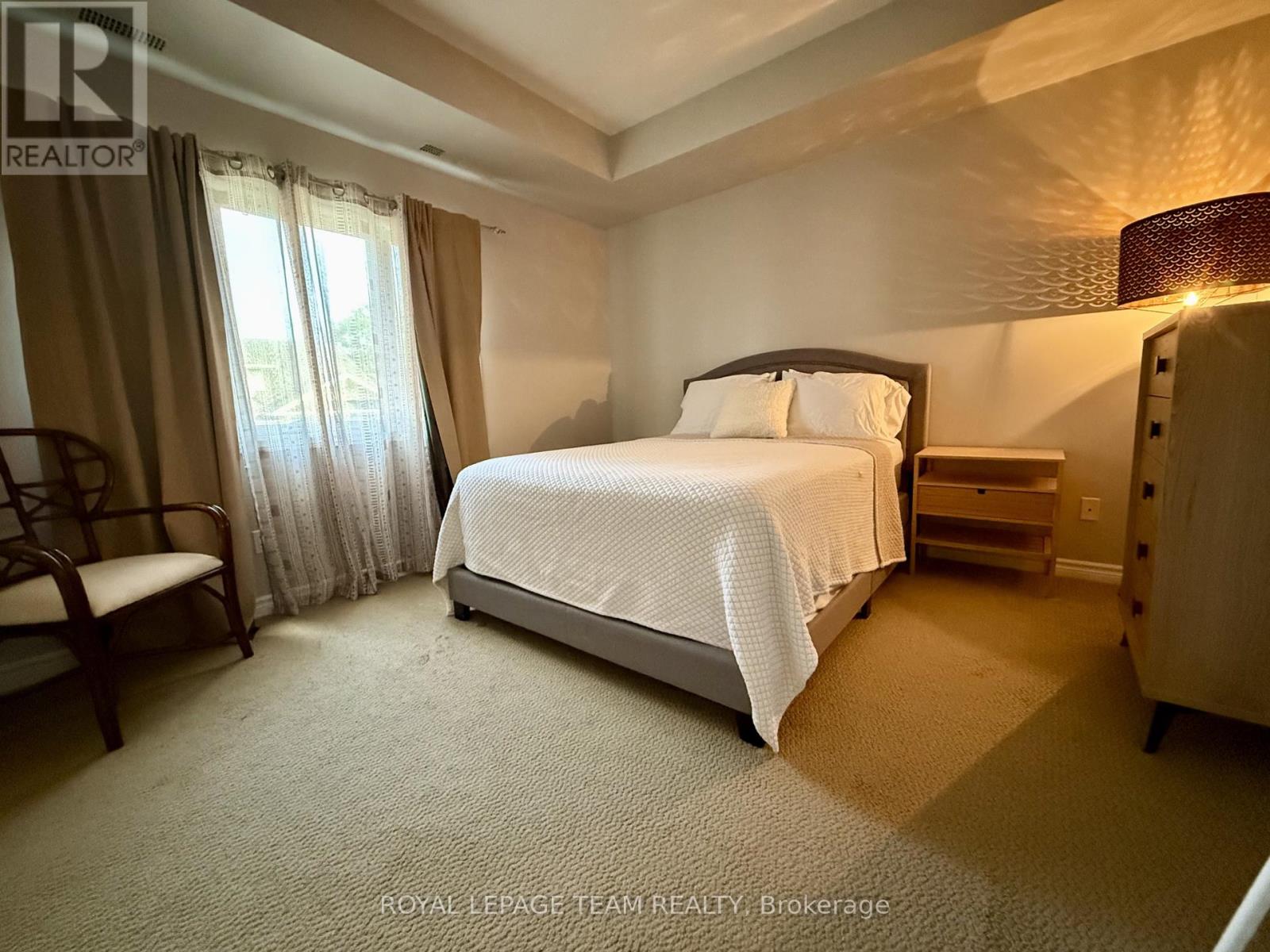 B - 139 Oldfield Street, Ottawa, Ontario K2G 7C7 - Photo 2 - X13582062