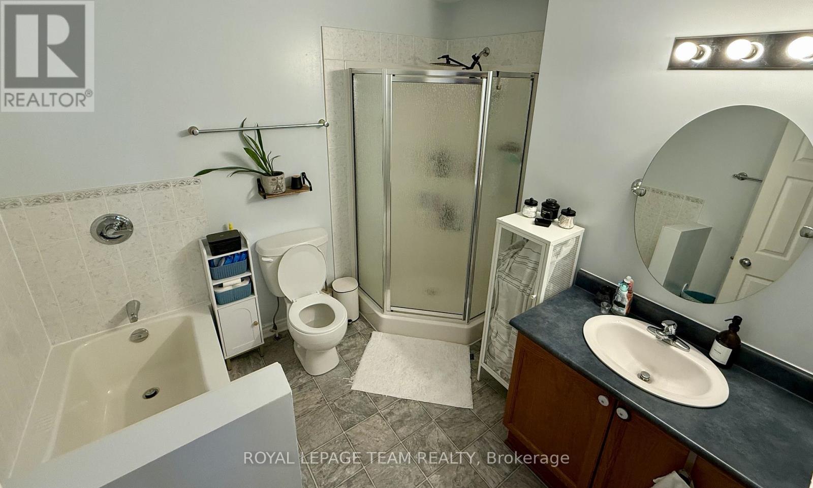 B - 139 Oldfield Street, Ottawa, Ontario K2G 7C7 - Photo 3 - X13582062